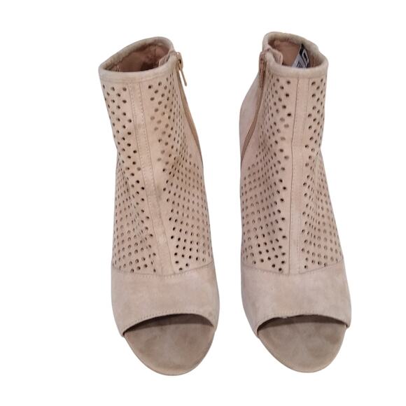 Audrey Brooke Shoes - [H474] Audrey Brooke Tan Ankle Booties with Perforated Peep Toe Heels, Size 9.5